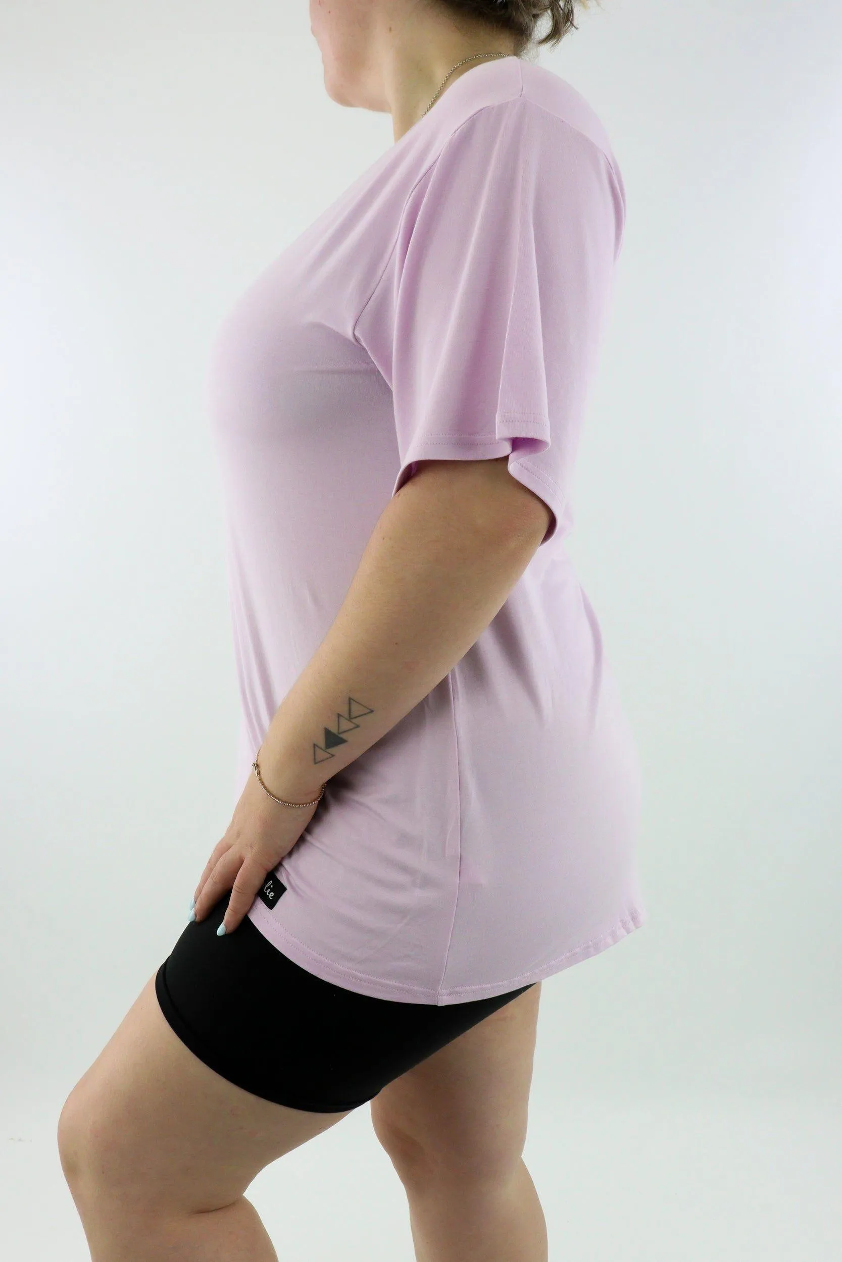 Lilac - T-shirt - V-neck - Long - Wide Sleeve
