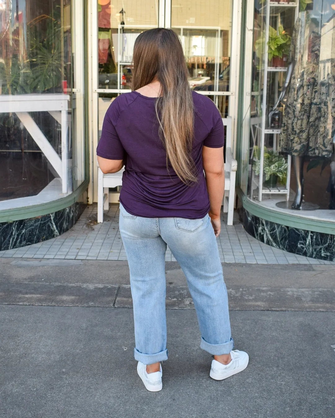 SHORT-SLEEVE V-NECK TOP - DARK PLUM